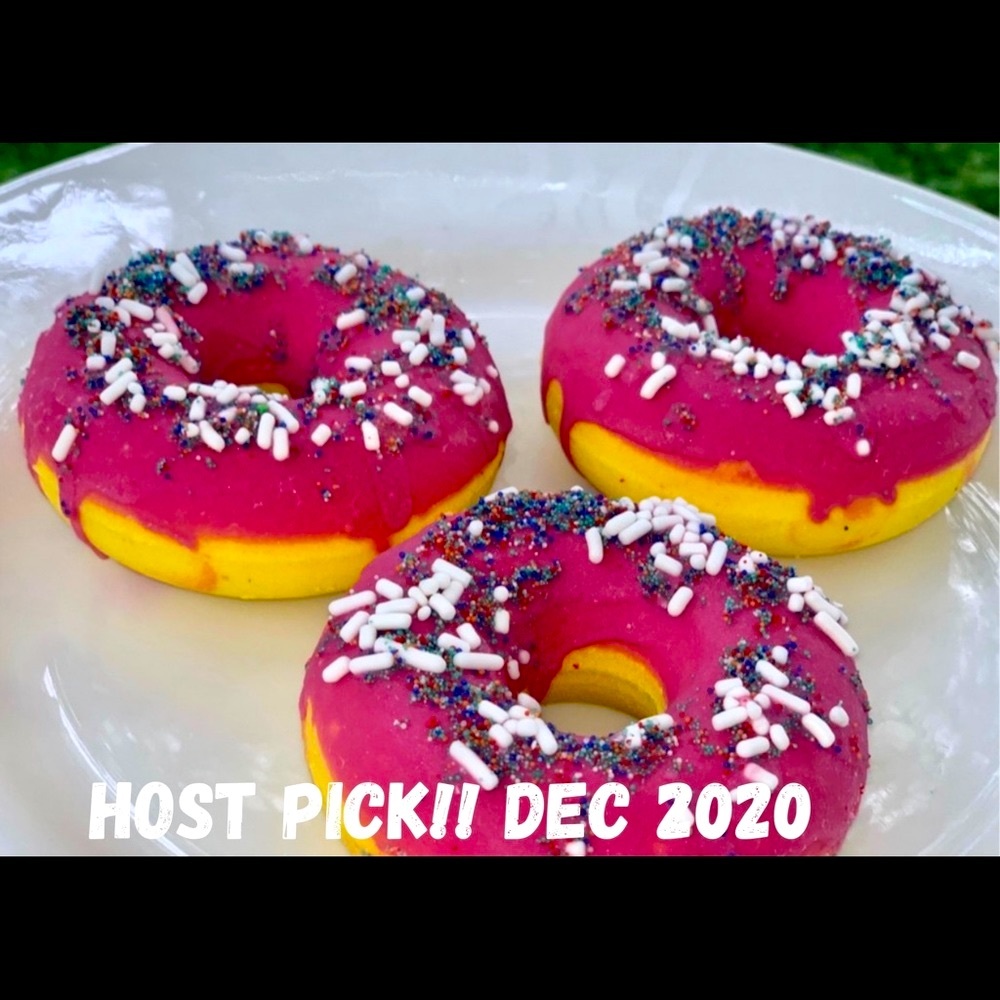 COPY - 🌟HOST PICK🌟 Donut Bath Bomb Gift Box